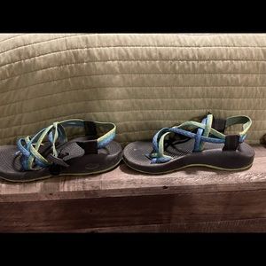 Size 8 Chacos blue green yellow
